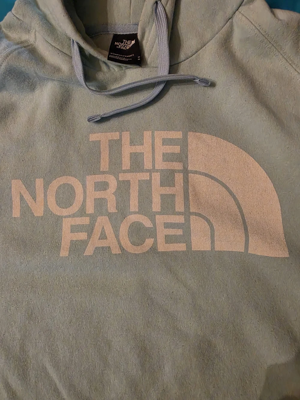 The North Face Women's Half Dome Logo Hoodie Sweatshirt Mint Green, Size M